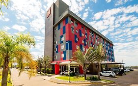 Ibis Porto Alegre Assis Brasil